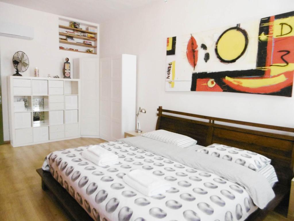 Digghi's Guest House room 3